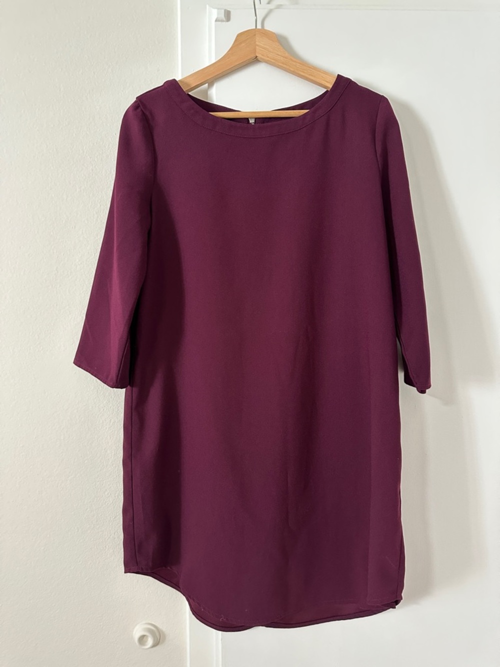 BB Dakota Plum Shift Dress with 3/4 Sleeves